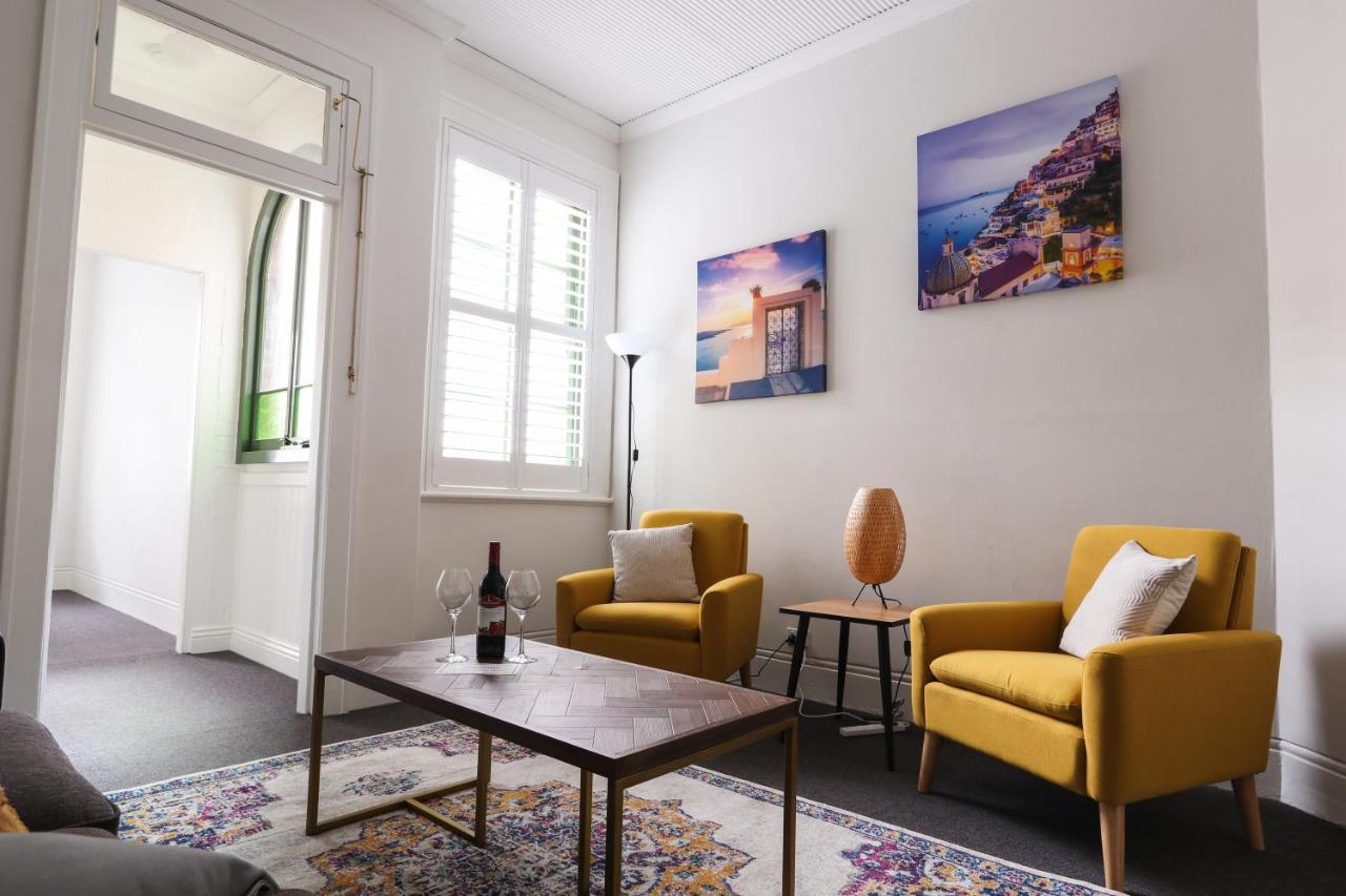 Discover The Rocks - Historical Terrace House Sydney Exterior foto