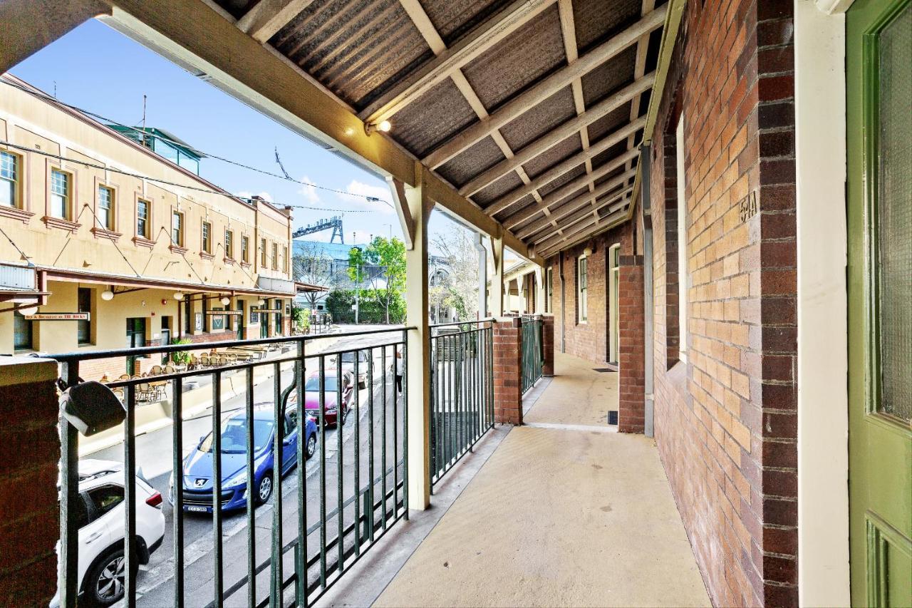 Discover The Rocks - Historical Terrace House Sydney Exterior foto